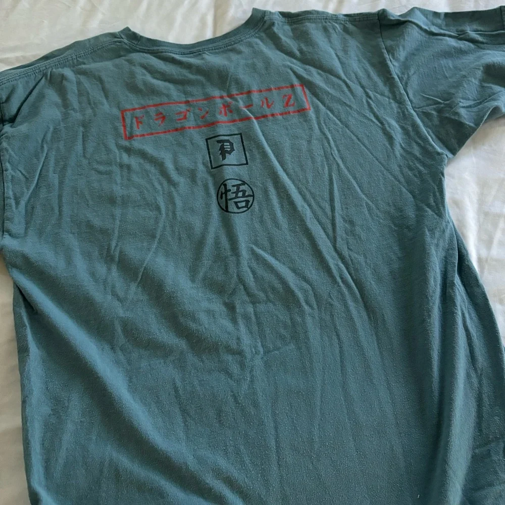 Graphic Tee - Picture 3 of 4